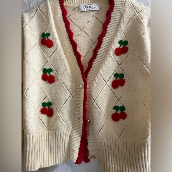 CIDER Cream Red Cherry Decorated Button-Up Sweater Cardigan Women Sz M - Picture 3 of 6